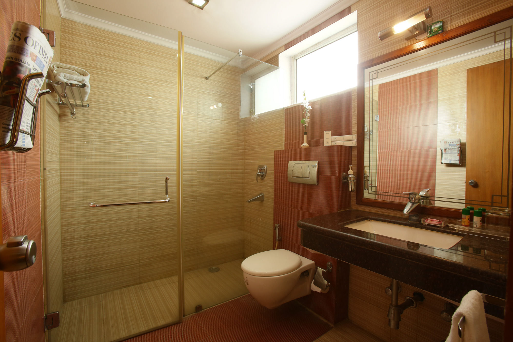 Emblem Hotel Sector 14 Gurgaon Bagian luar foto